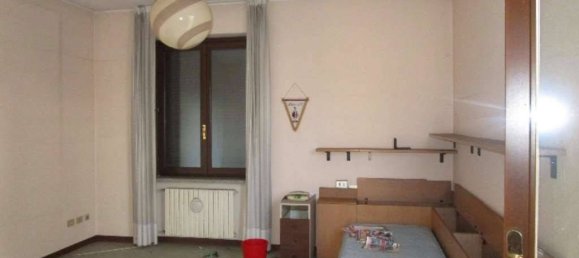 4 غرف نوم فيلا في Burago di Molgora, Italy رقم 7746 10