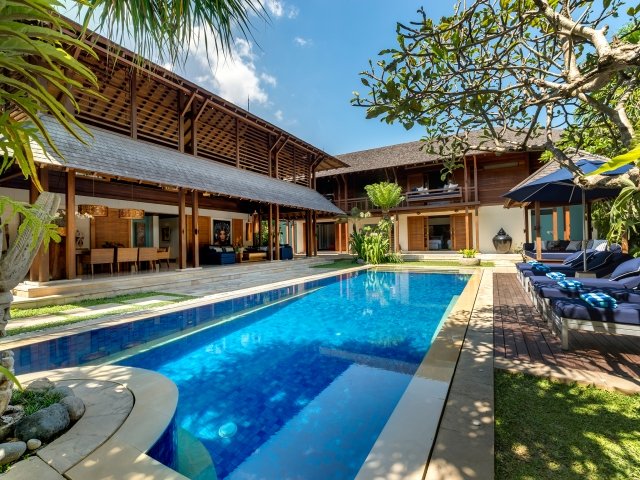 5 chambres villa à louer à Seminyak, Badung, Bali, Indonesia № 3004