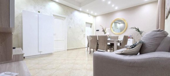 3 Schlafzimmer Wohnung in Palermo, Italy, Nr. 376820 7