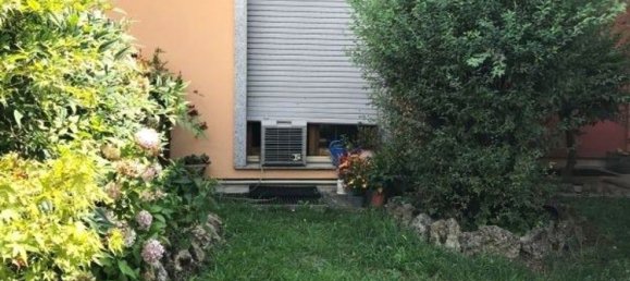 Apartamento T2 em Nave, Italy N.º 381879 2