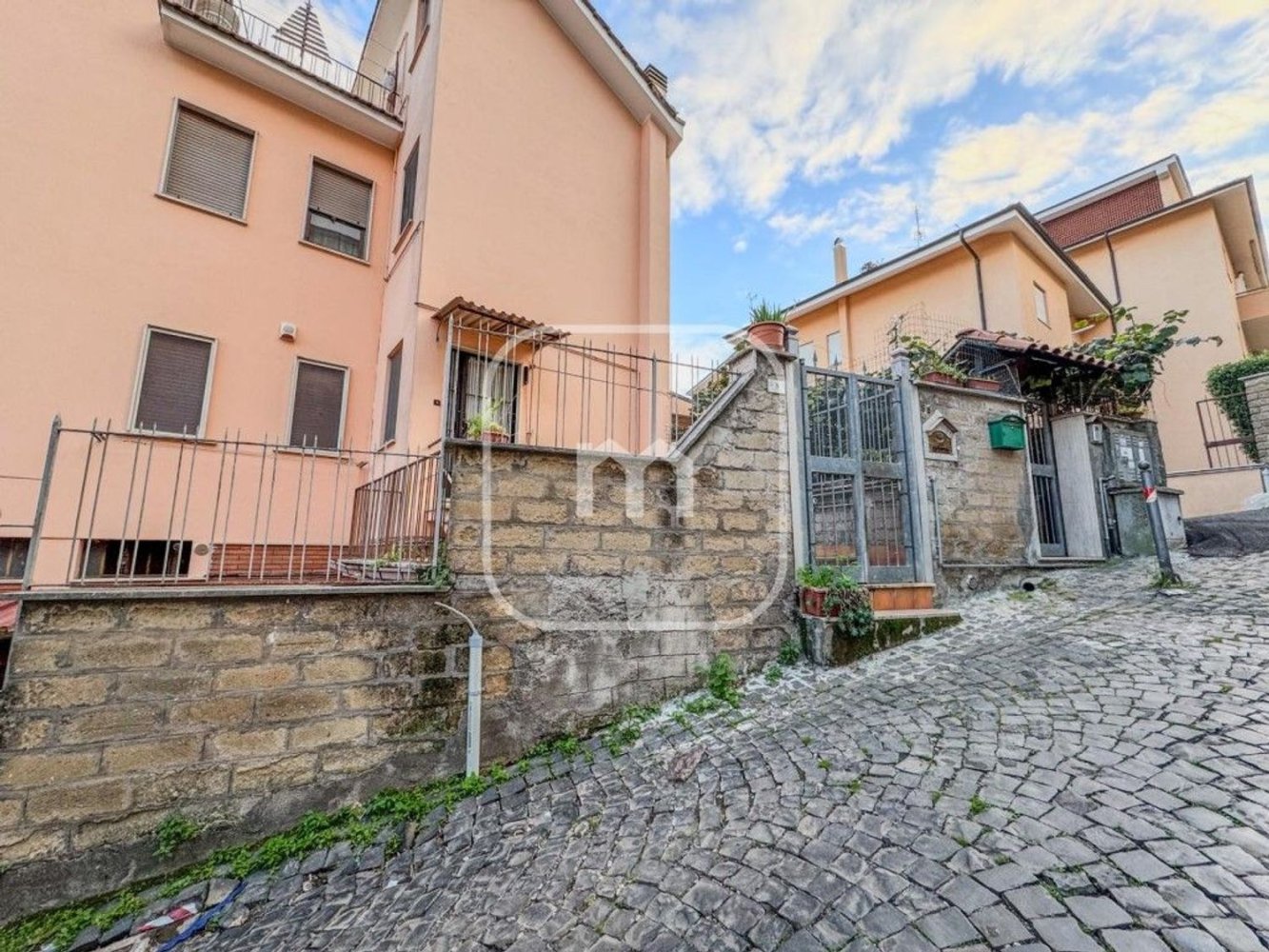 5-salle Appartement à Colonna, Italy No. 169900