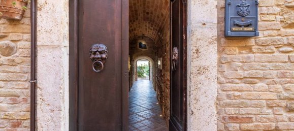 20 bedrooms House in Monteprandone, Italy No. 148045 7