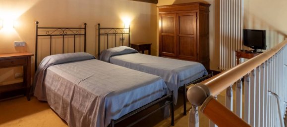 20 bedrooms House in Monteprandone, Italy No. 148045 13