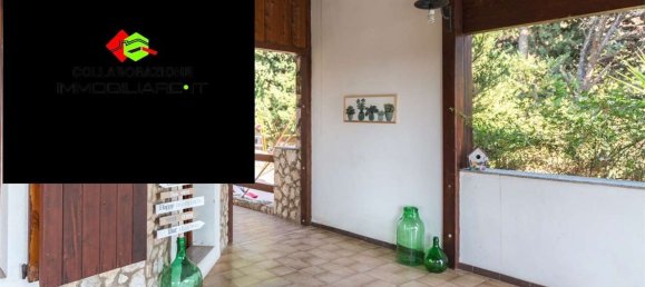 5 rooms Villa in Chiaramonte Gulfi, Italy No. 221473 3
