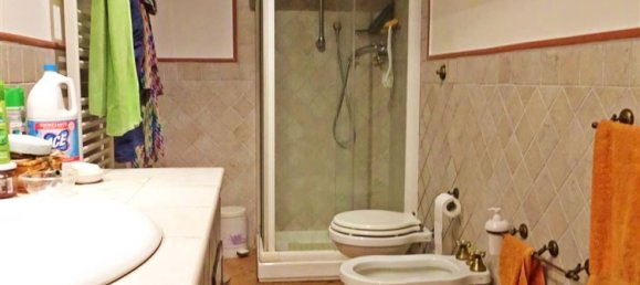 5 rooms House in Poggibonsi, Italy No. 90489 24