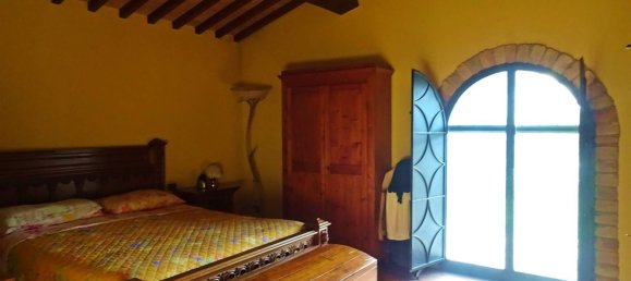 5 rooms House in Poggibonsi, Italy No. 90489 22