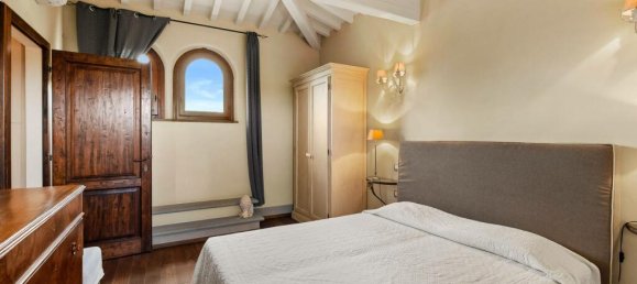 Casa de 4 dormitorios en Cortona, Italy No. 53545 58