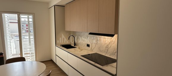 Дом с 5 комнатами в Бари, Италия № 324969 19