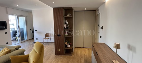 Дом с 5 комнатами в Бари, Италия № 324969 7