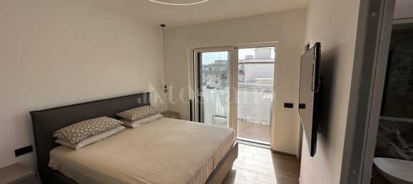 Дом с 5 комнатами в Бари, Италия № 324969 35