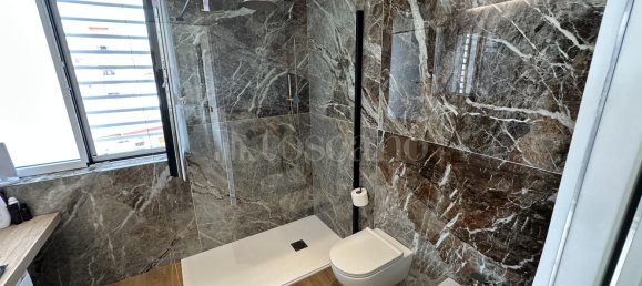 Дом с 5 комнатами в Бари, Италия № 324969 37