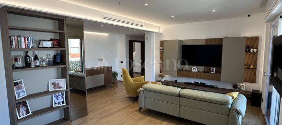 Дом с 5 комнатами в Бари, Италия № 324969 9