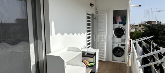 Дом с 5 комнатами в Бари, Италия № 324969 20