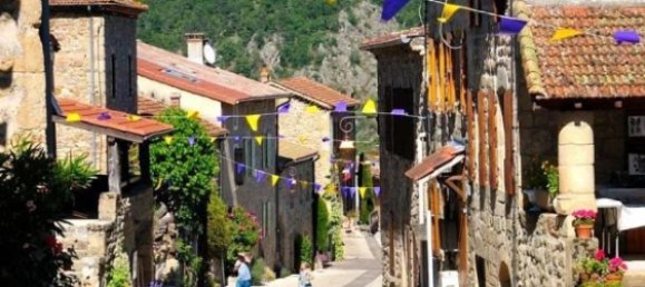 200m² Commercial property in Boucieu-le-Roi, France No. 195566 18