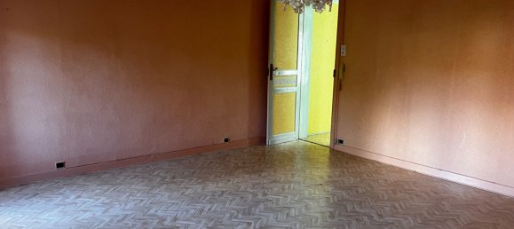 2 bedrooms House in Bruay-sur-l'Escaut, France No. 234275 4