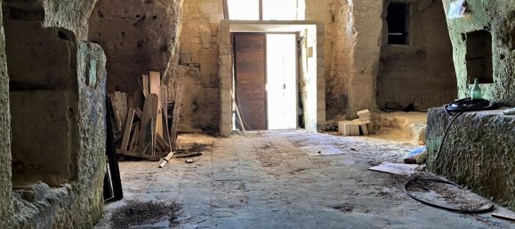 4غرفة عقار تجاري في Matera, Italy رقم 129429 7