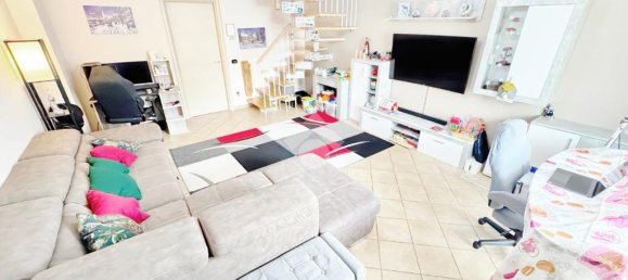 2 bedrooms Villa in Parma, Italy No. 371397 2