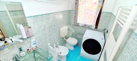 2 bedrooms Villa in Parma, Italy No. 371397 14