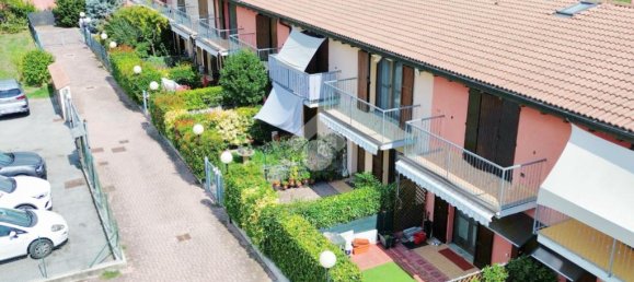 2 bedrooms Villa in Parma, Italy No. 371397 25