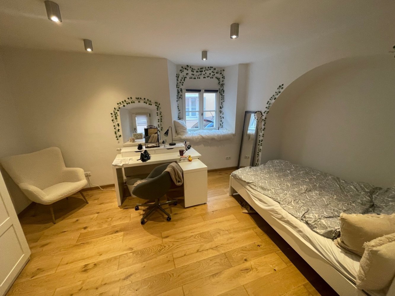 Apartamento de 5 habitaciónes en Regensburg, Germany No. 81834