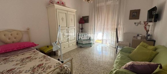 4 bedrooms Apartment in Naples, Italy No. 273893 14