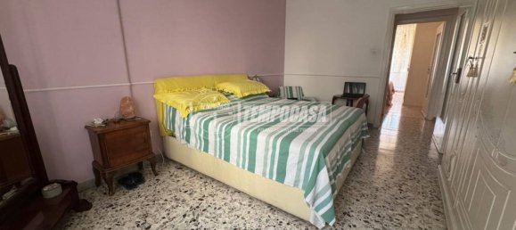 4 bedrooms Apartment in Naples, Italy No. 273893 6