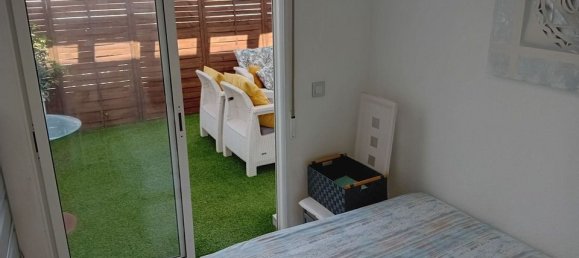 Apartamento de 2 dormitorios en Torrevieja, Spain No. 180279 5