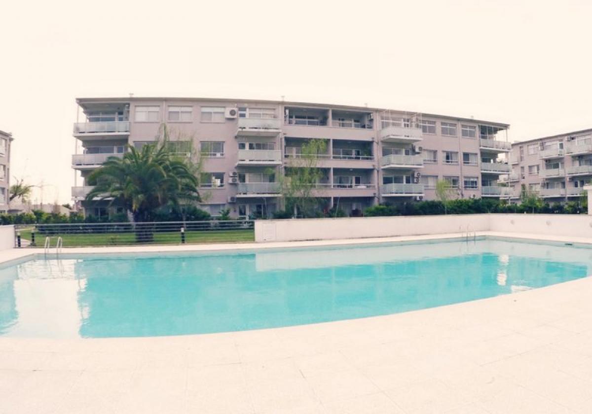 Apartamento de 3 dormitorios en Tigre, Argentina No. 101187