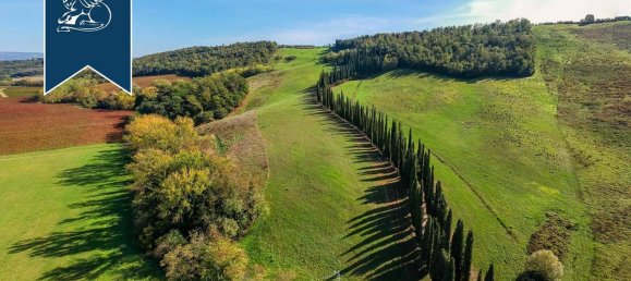 35 bedrooms House in San Gimignano, Italy No. 53067 10