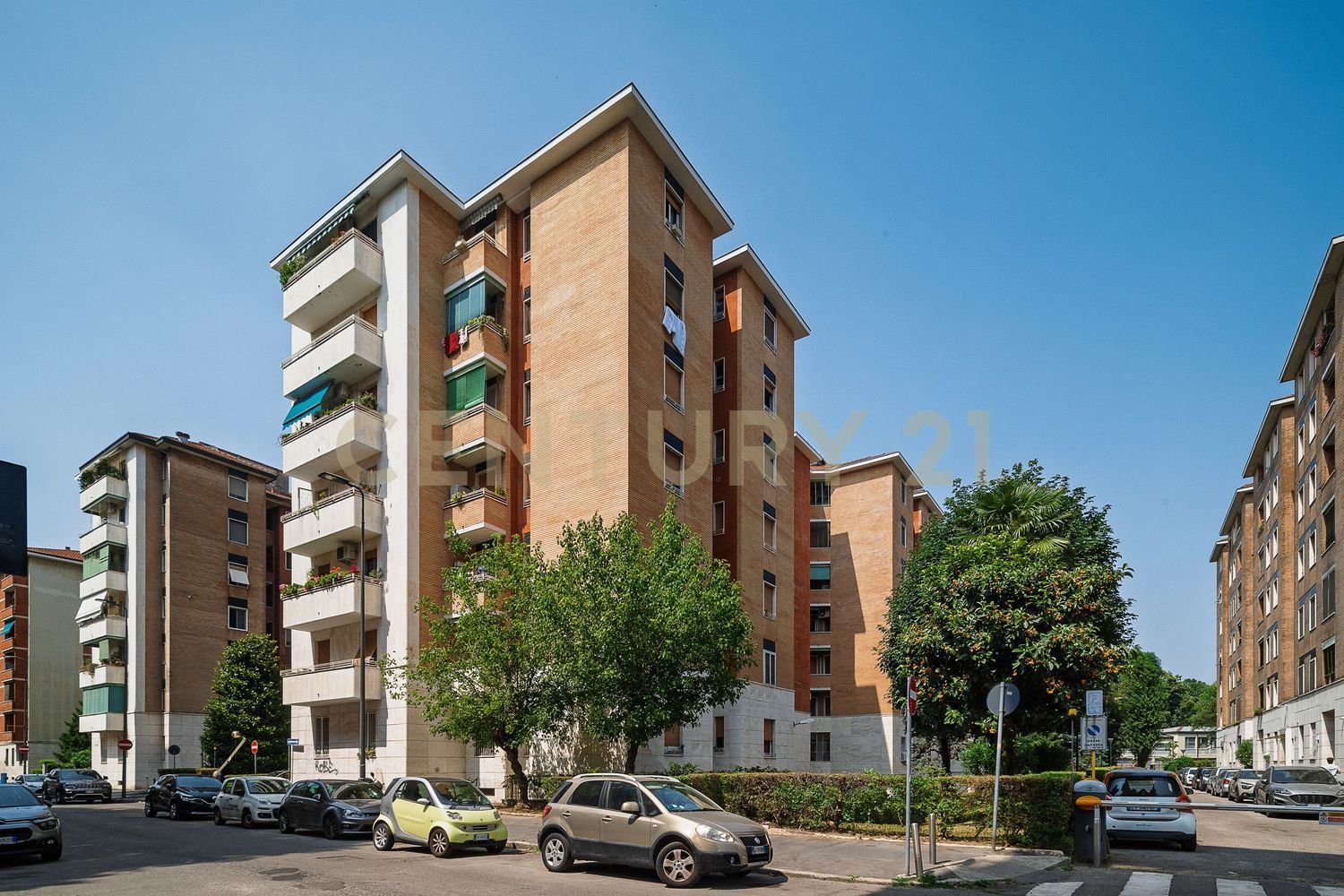 Apartamento de 2 habitaciónes en Milan, Italy No. 243693