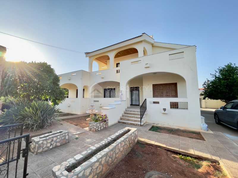 4 bedrooms House in Xylofagou, Cyprus No. 7272