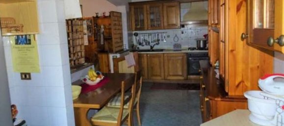 3غرفة منزل في Limbiate, Italy رقم 178312 11