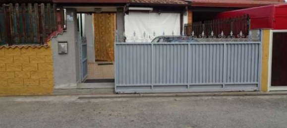 3غرفة منزل في Limbiate, Italy رقم 178312 2