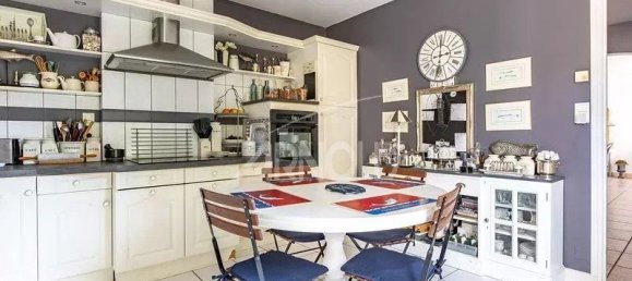 4 bedrooms House in Vannes, France No. 192797 25