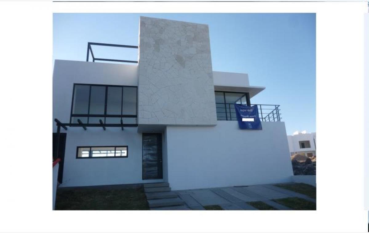 Casa de 3 dormitorios en Querétaro, Mexico No. 169473