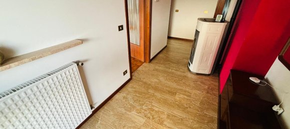 6 rooms House in Udine, Italy No. 107258 13
