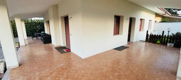 6 rooms House in Udine, Italy No. 107258 3