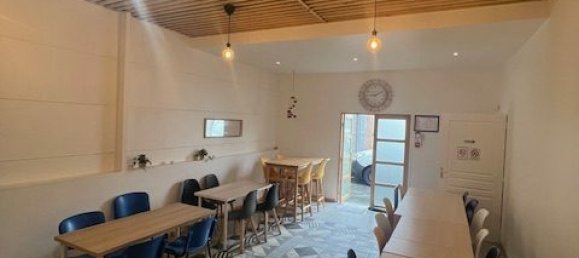 112m² Commercial property in Lisses, France No. 351769 3