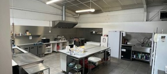 112m² Commercial property in Lisses, France No. 351769 5