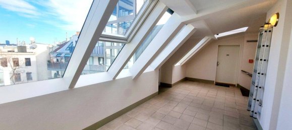 Квартира с 2 комнатами в Вена, Австрия № 127288 11