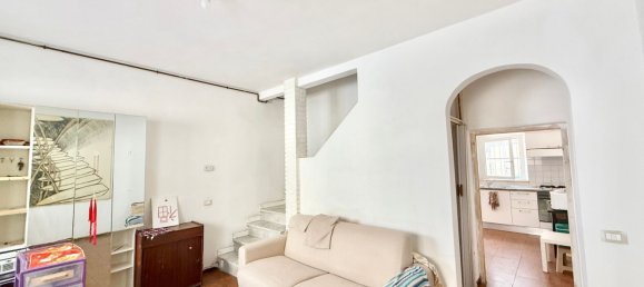 5 rooms House in Viareggio, Italy No. 284003 2