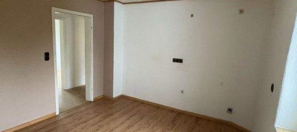 9 rooms Townhouse in Bamberg, Germany No. 260526 3