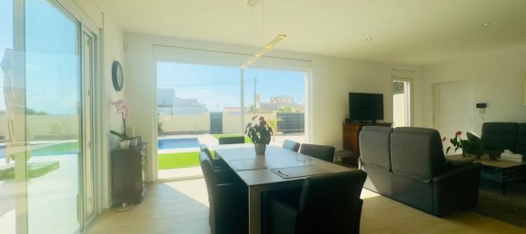 4 bedrooms Villa in Torrevieja, Spain No. 170289 2