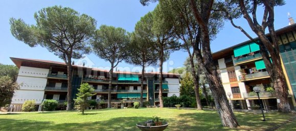 4 bedrooms Apartment in Rome, Italy No. 313415 6