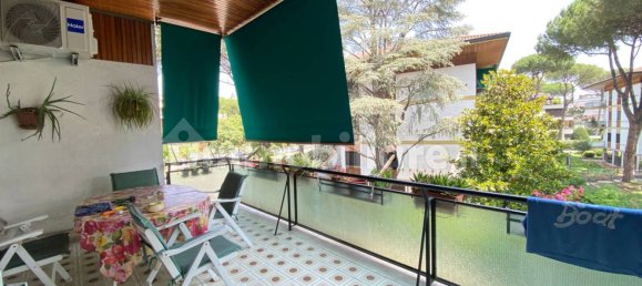 4 bedrooms Apartment in Rome, Italy No. 313415 3