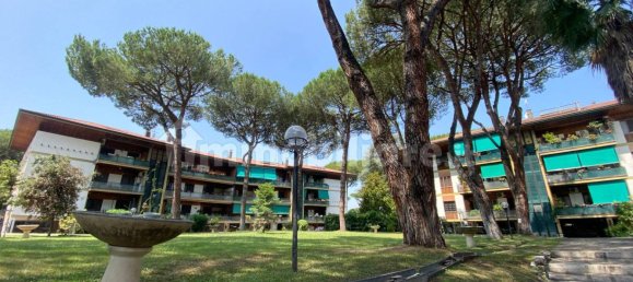 4 bedrooms Apartment in Rome, Italy No. 313415 8