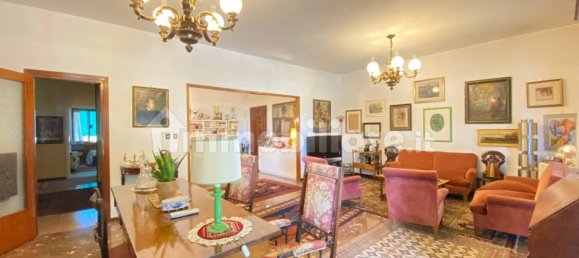 4 bedrooms Apartment in Rome, Italy No. 313415 14