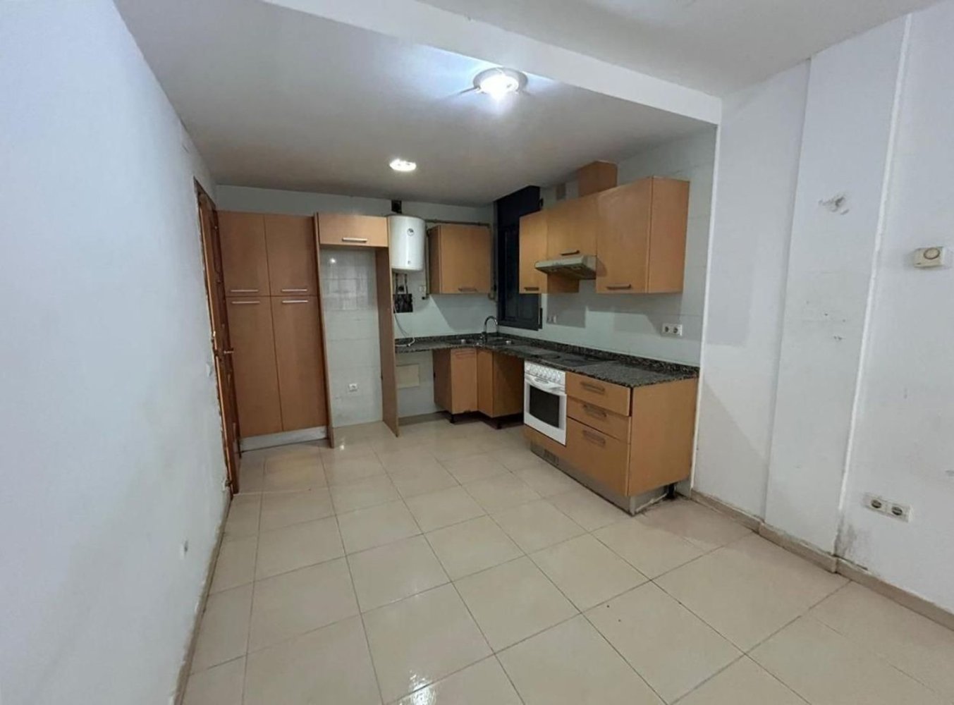 1 bedroom Apartment in Vilanova i la Geltru, Spain No. 137099