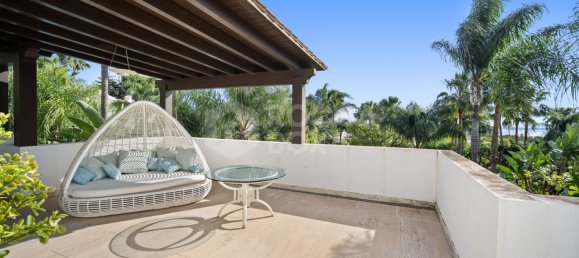 6 bedrooms Villa in Marbella, Spain No. 98931 25