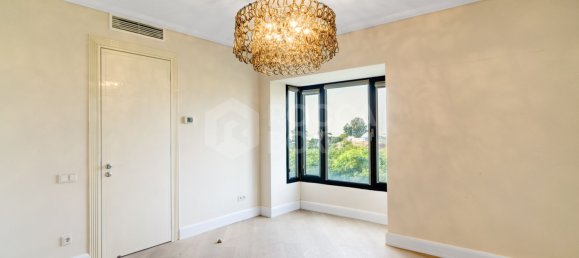 6 bedrooms Villa in Marbella, Spain No. 98931 43